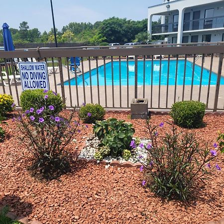 פלורנס Baymont Inn & Suites מראה חיצוני תמונה