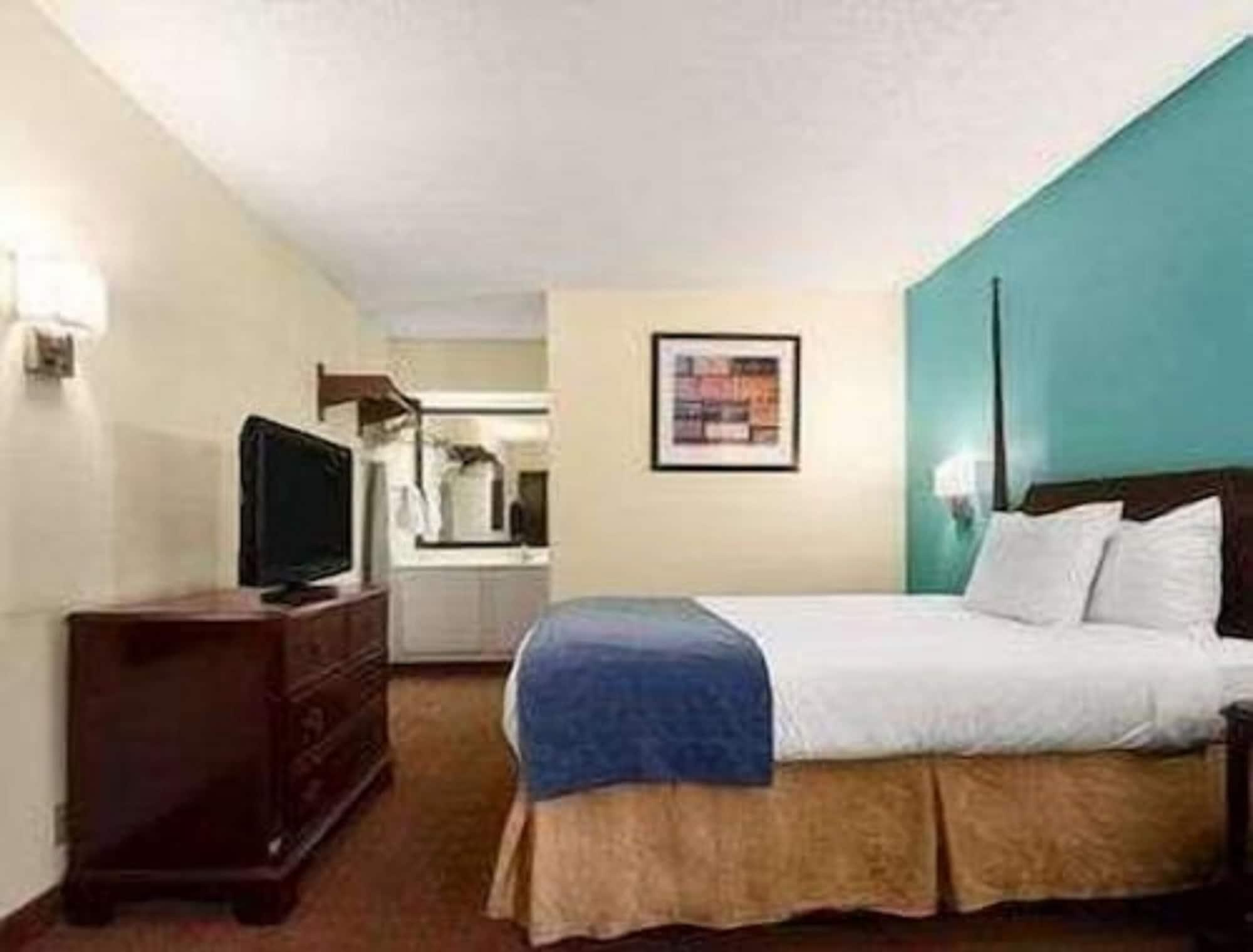פלורנס Baymont Inn & Suites מראה חיצוני תמונה