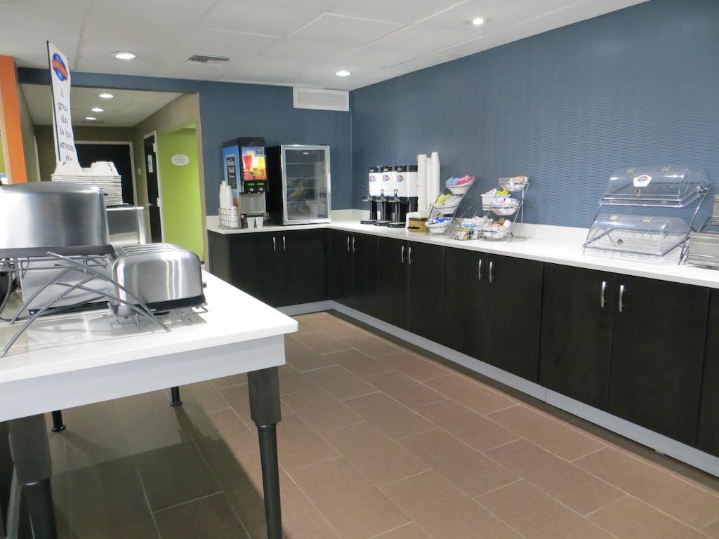 פלורנס Baymont Inn & Suites מראה חיצוני תמונה